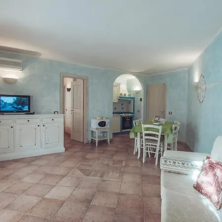 Bilocale Fillirea 4 *