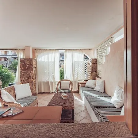 Bilocale Fillirea 4 * פורטו רוטונדו